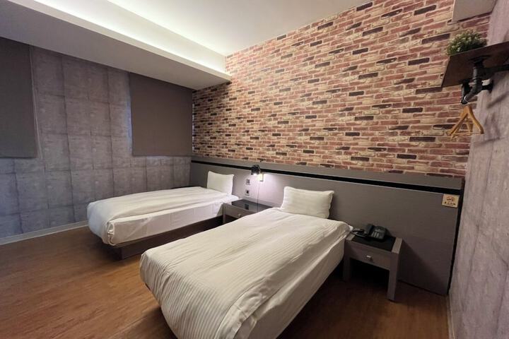 Room 35 of 55