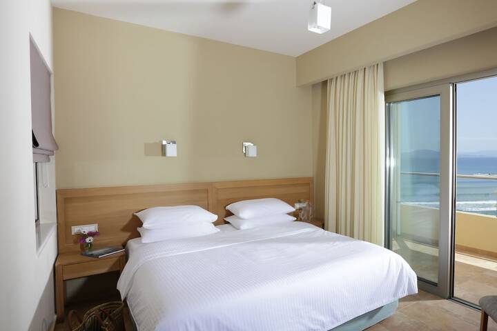 Room 9 of 60