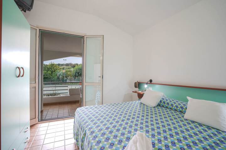 Room 6 of 26