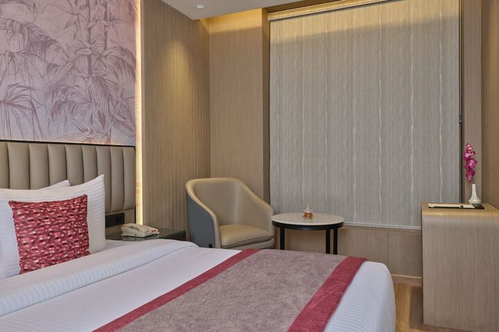 Room 4 of 23