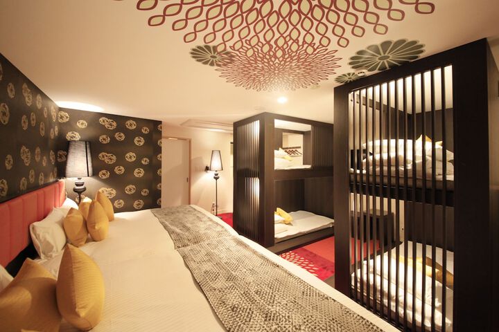 Room 22 of 74