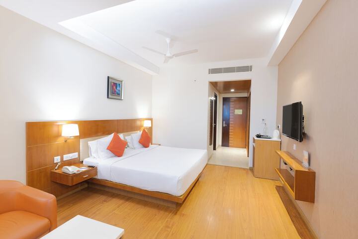 Room 36 of 150