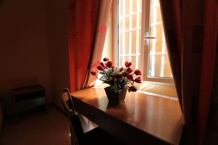 Room 12 of 20