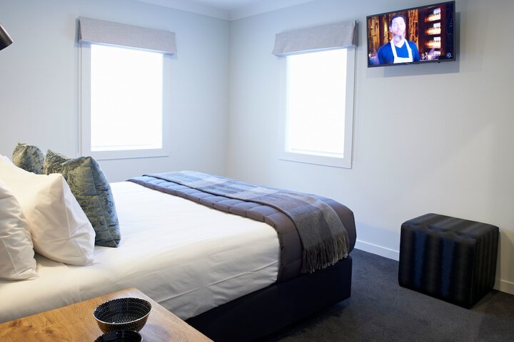Room 12 of 28