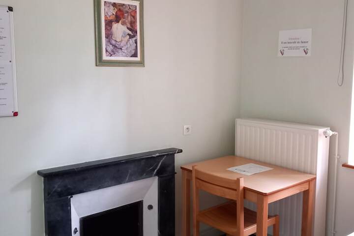 Room 16 of 64