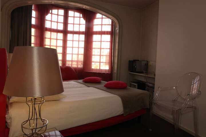 Room 5 of 15