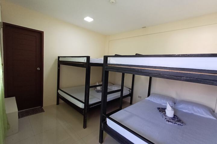 Room 3 of 23