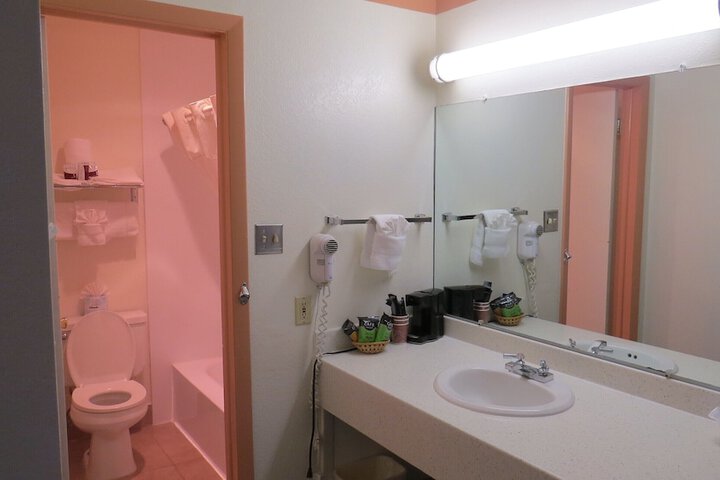 Room 26 of 87