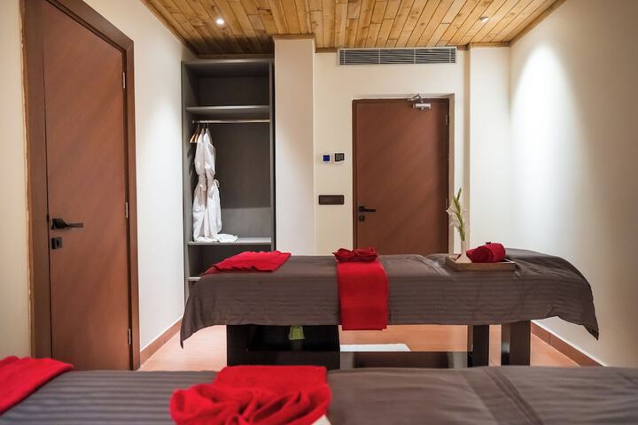 Room 46 of 90