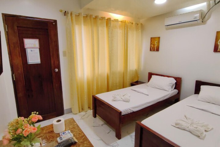 Room 20 of 29
