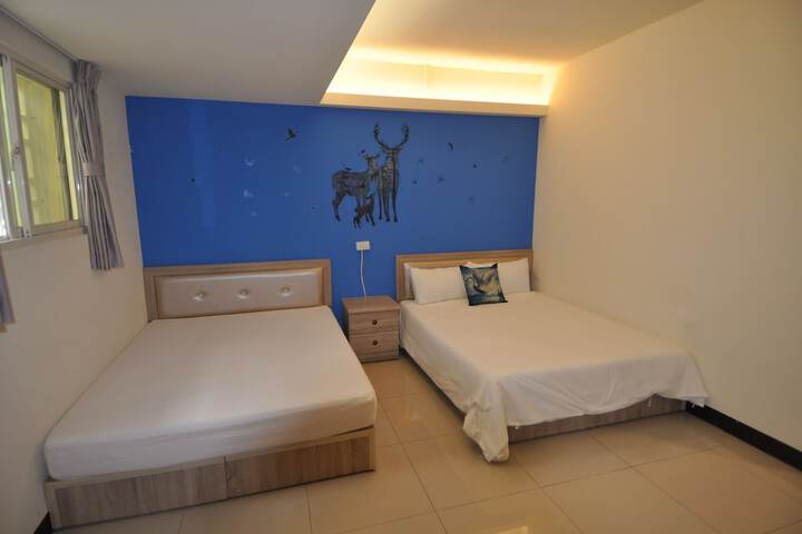 Room 5 of 29