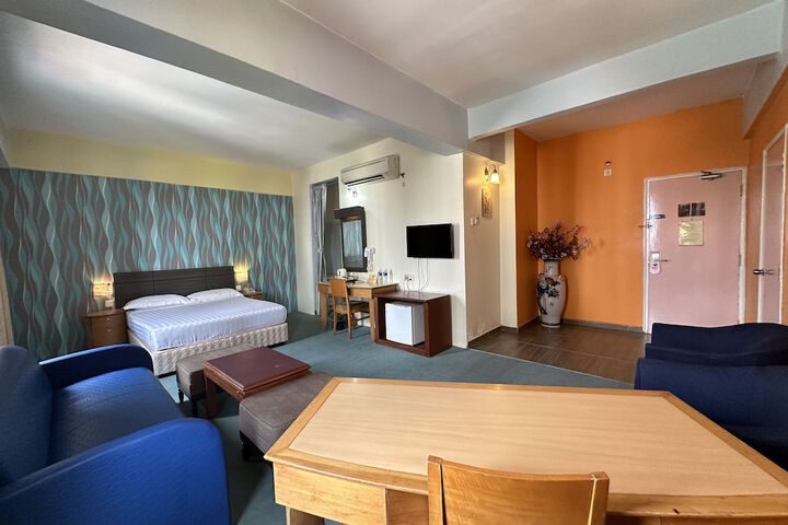 Room 50 of 75
