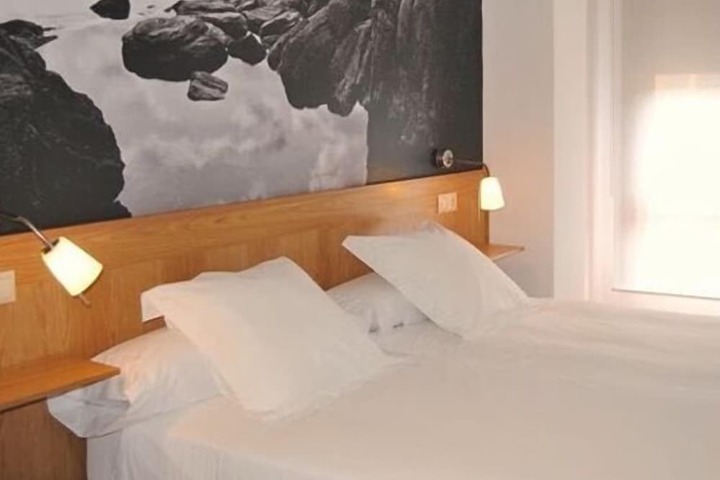 Room 14 of 24