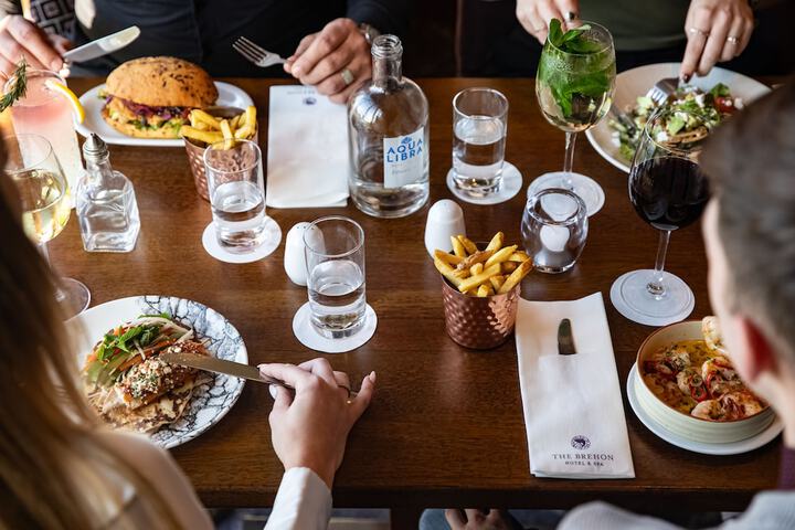 Dining 54 of 75