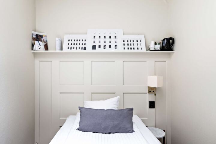 Room 58 of 141