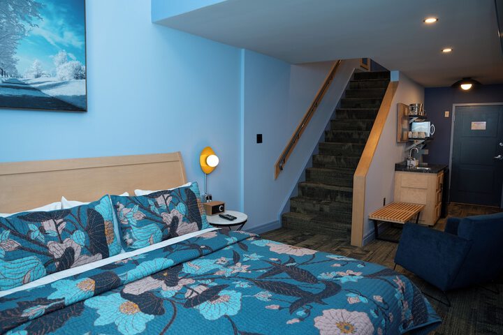 Room 8 of 50
