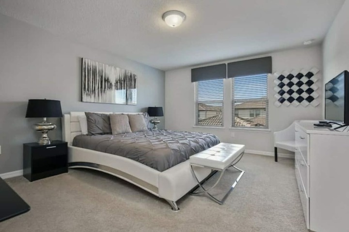 Room 53 of 65