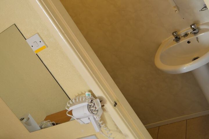 Room 45 of 61