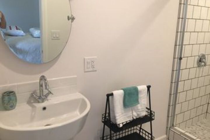 Room 5 of 14