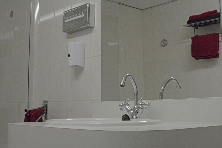 Room 19 of 48