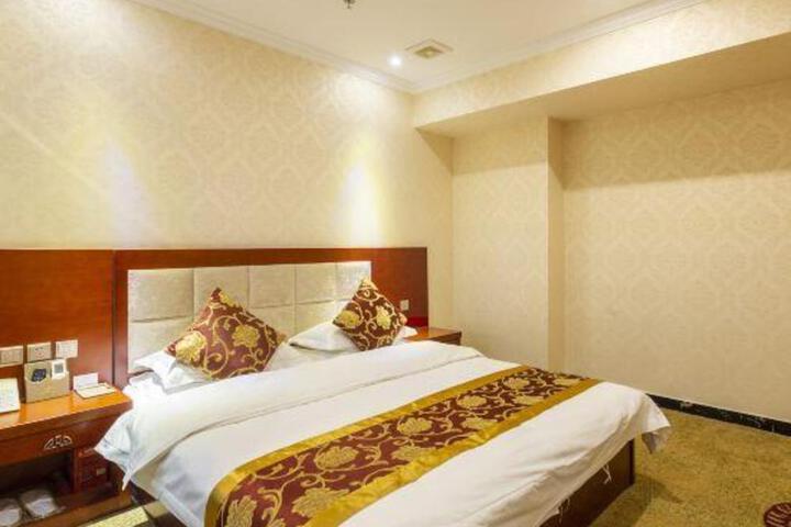 Golden Age Hotel