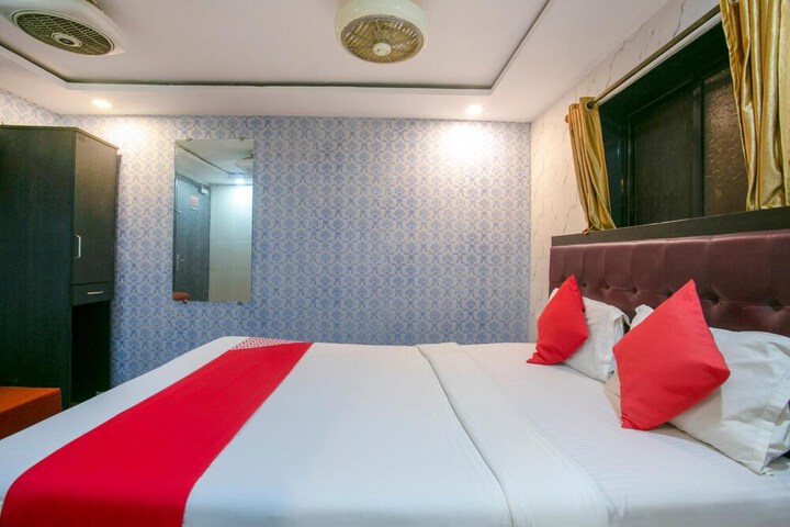 Room 21 of 49