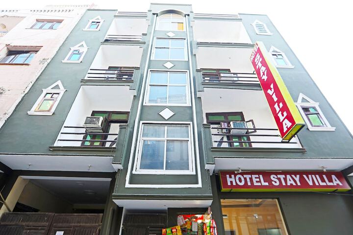 Capital O 29375 Hotel Rainbow Villa in New Delhi