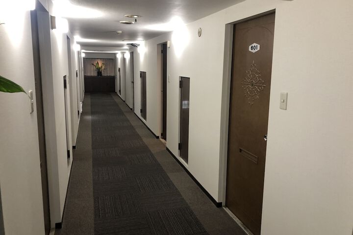 Ballroom/Hall 30 of 32