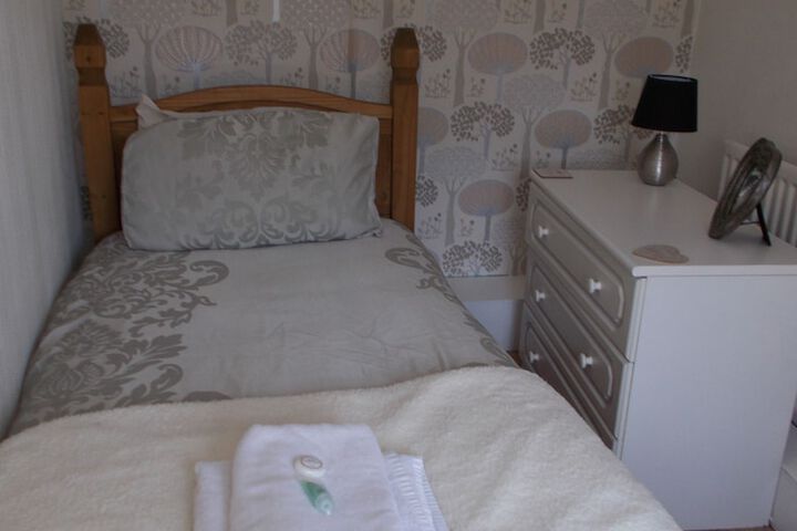 Room 15 of 49