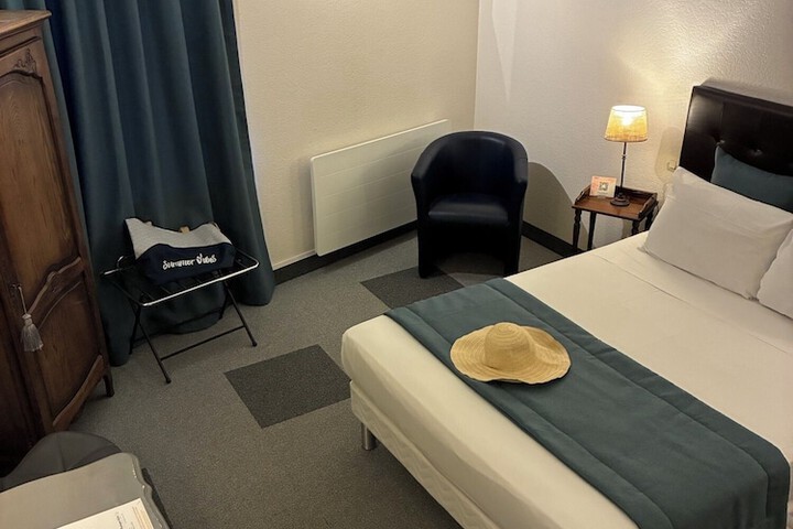 Room 22 of 53