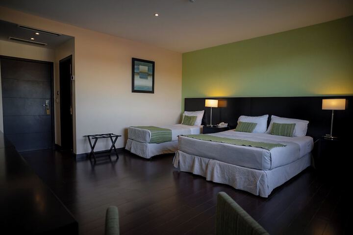 Room 14 of 41