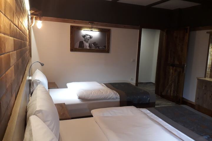 Room 5 of 56