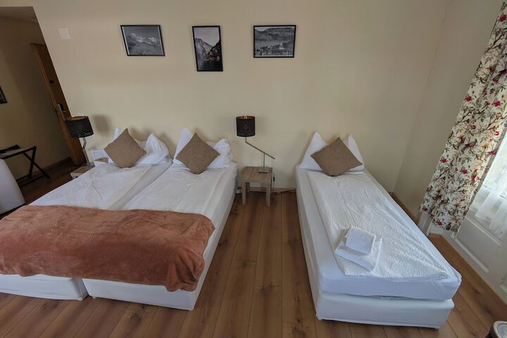 Room 9 of 91