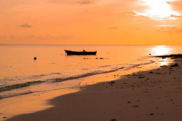 Omadhoo Coral View Inn