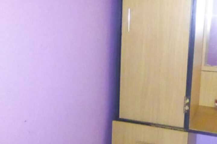 Room 17 of 29
