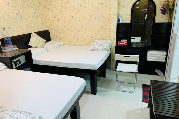 Room 13 of 139