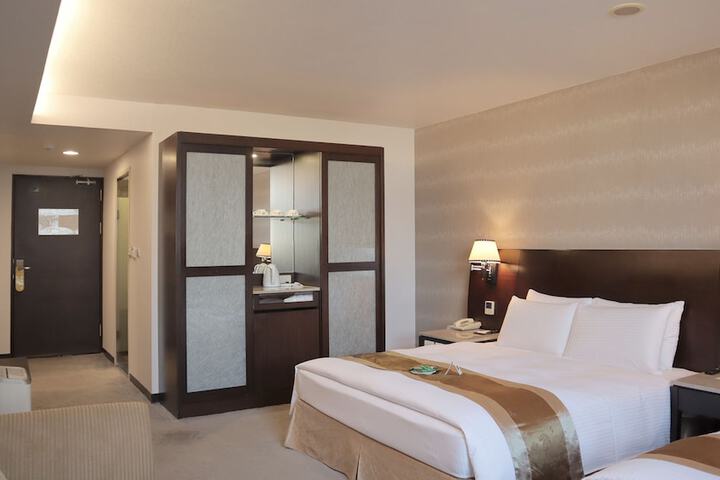 Room 22 of 72