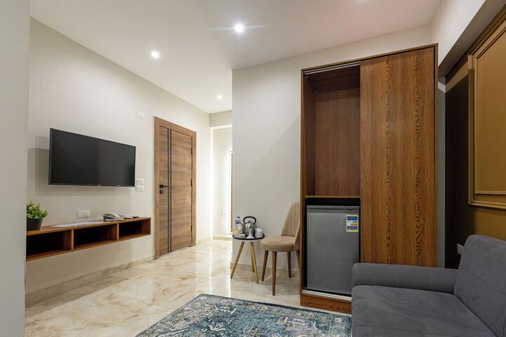 Room 31 of 74