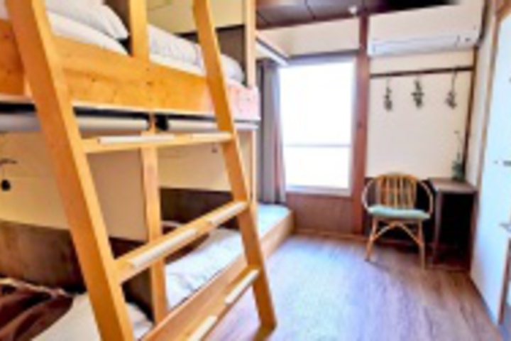 Room 79 of 192