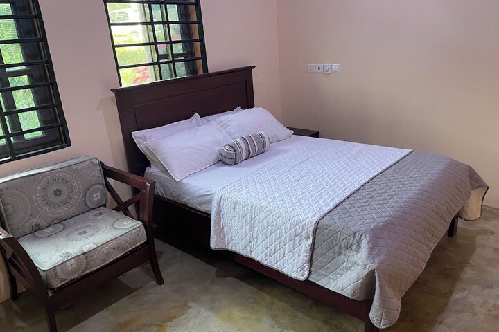 Room 5 of 28