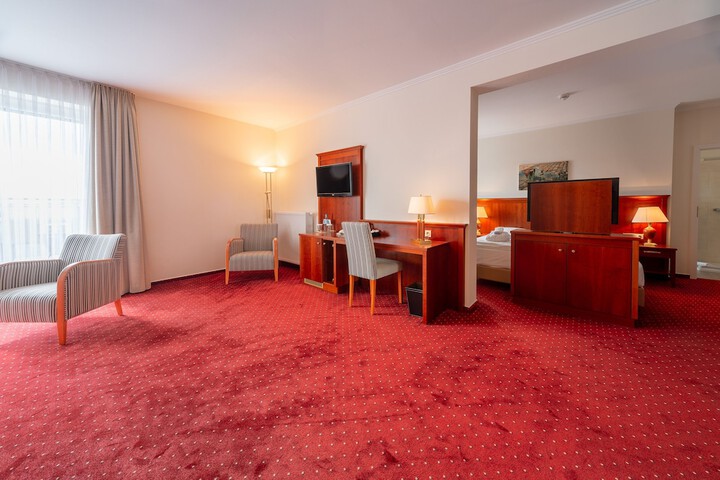 Room 30 of 84