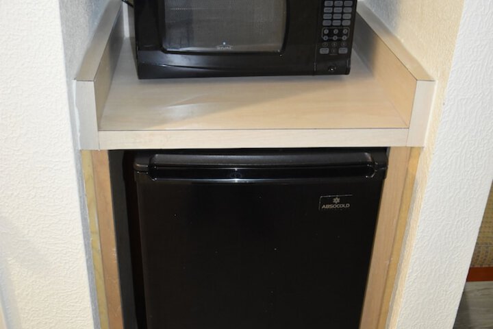 Mini-refrigerator