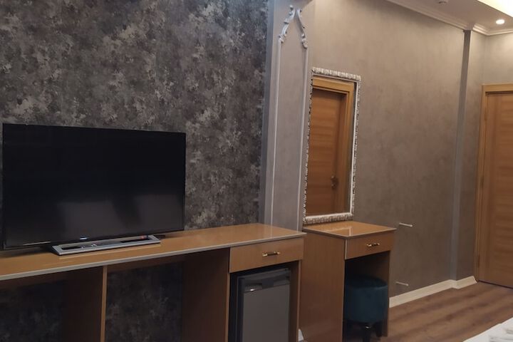 Room 32 of 111