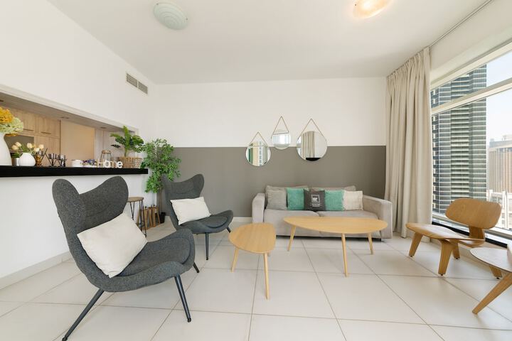 Room 15 of 26