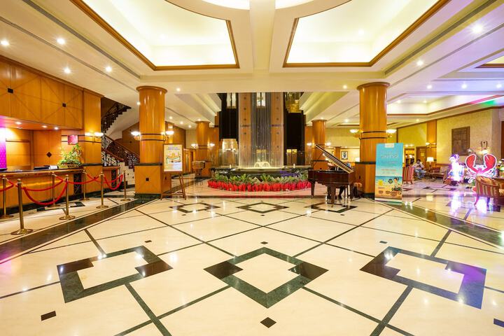 Hotel Interior 5 of 105