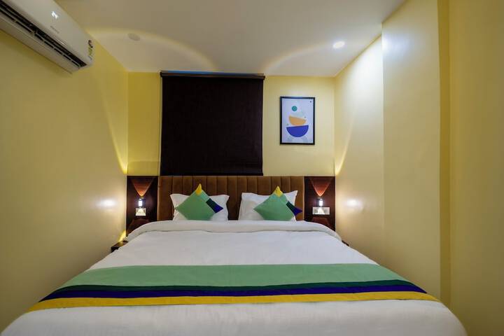 Room 8 of 34