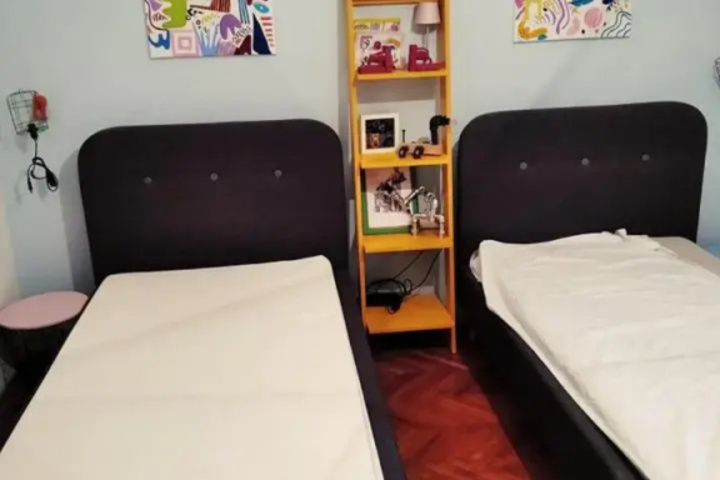 Room 2 of 9