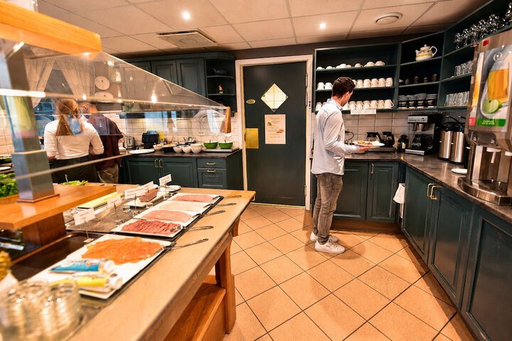 Dining 38 von 38