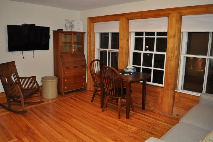 Room 3 of 118