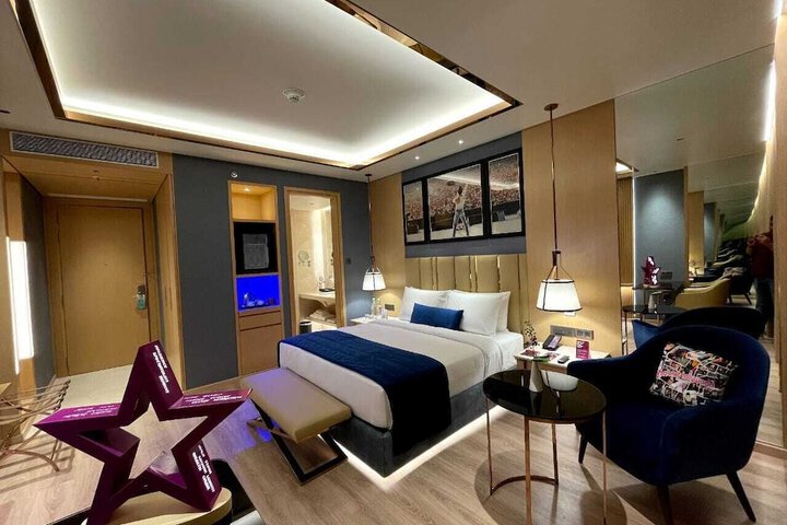 Room 7 of 44